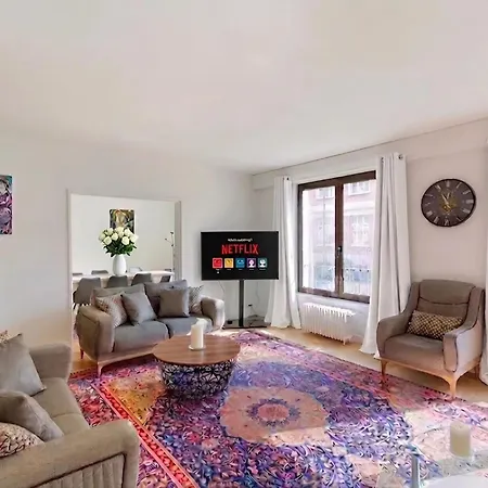 Spacious 3br - Sleeps 10 - Trocadero *