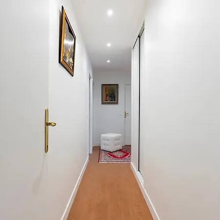 Spacious 3br - Sleeps 10 - Trocadero Apartment