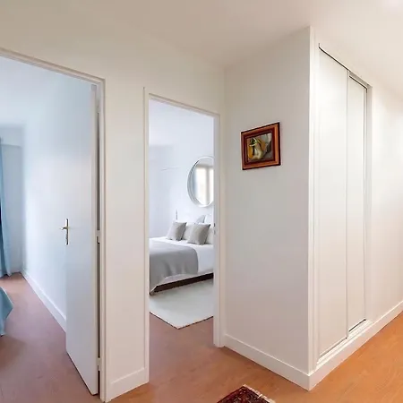 Spacious 3br - Sleeps 10 - Trocadero
