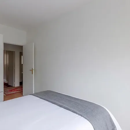 Apartment Spacious 3br - Sleeps 10 - Trocadero *