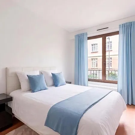 Apartment Spacious 3br - Sleeps 10 - Trocadero