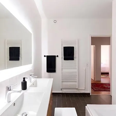 Spacious 3br - Sleeps 10 - Trocadero Paris