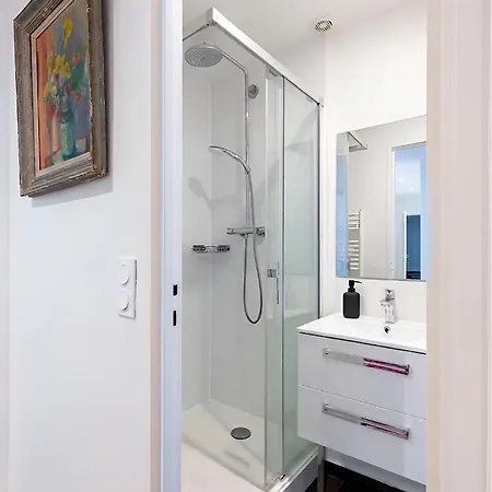 Spacious 3br - Sleeps 10 - Trocadero Apartment Paris