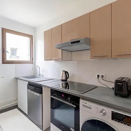 Spacious 3br - Sleeps 10 - Trocadero Apartment Paris
